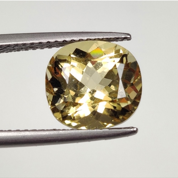 Jewelry - 4.14 Ct Natural Scapolite Cushion Cut